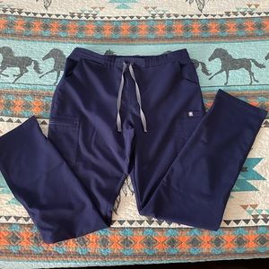 figs technical collection scrubs women
Pants. Size. Large tall.